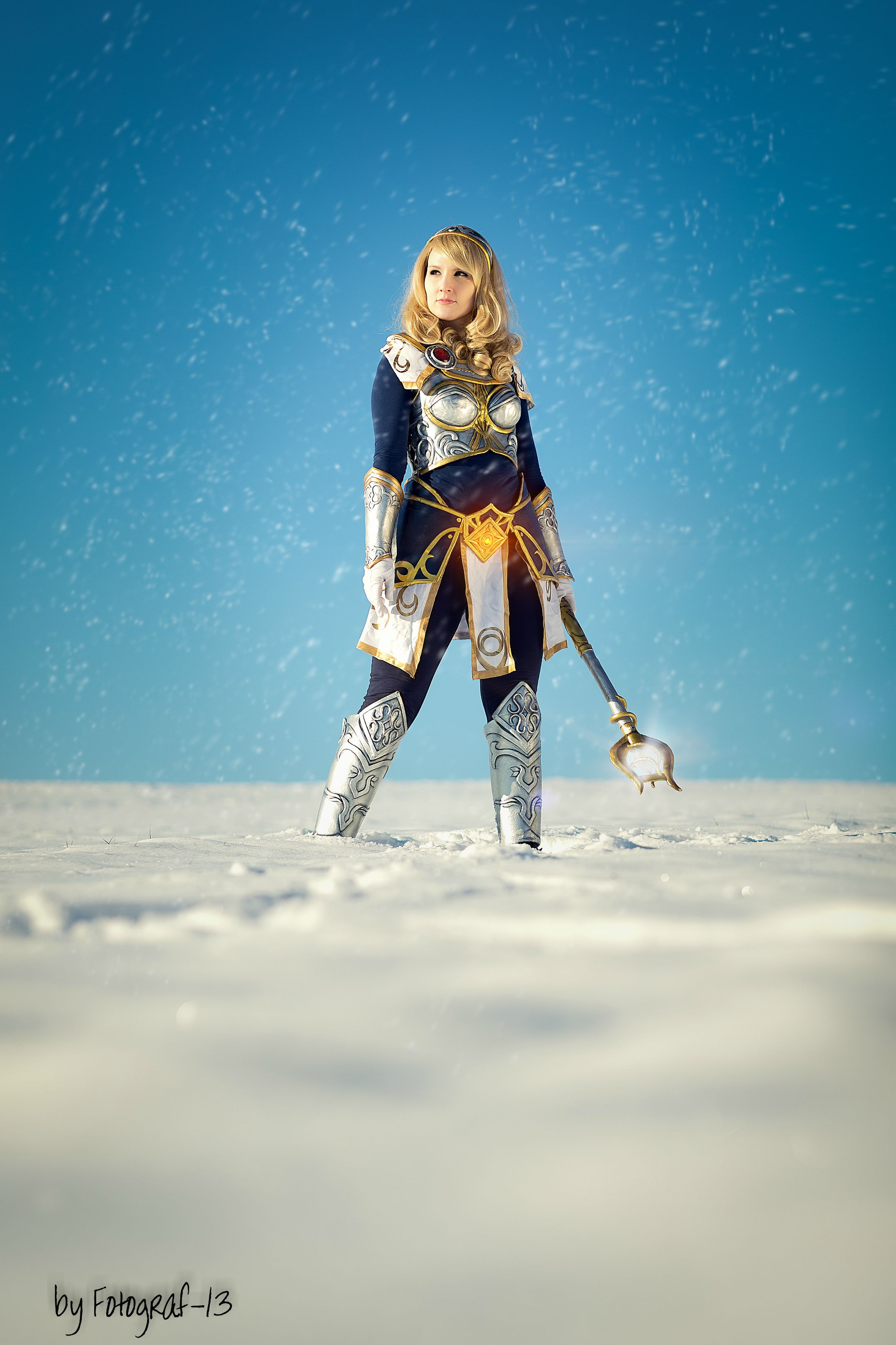 How to build a Lux Cosplay - by Rollekeks Cosplay