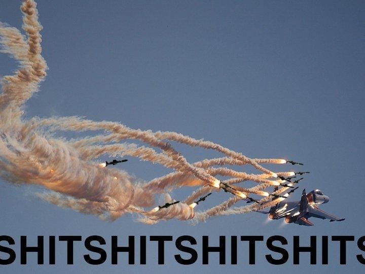 Running from Mecha Kha'zix Missiles chasing an upset jet plane