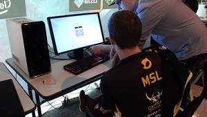 Dreamhack Open - Day 1 94 pics