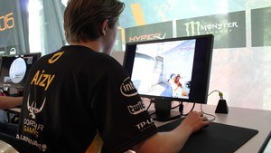 Dreamhack Open - Day 1 94 pics