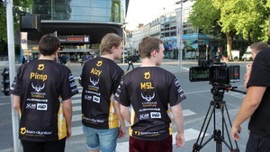 Dreamhack Open - Day 1 94 pics