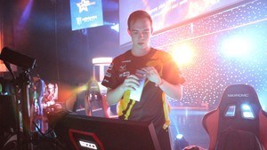 Dreamhack Open - Day 2 75 pics