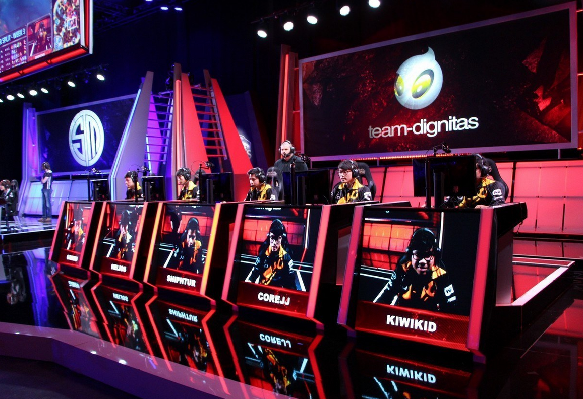 Learn how to create a successful team in League of Legends