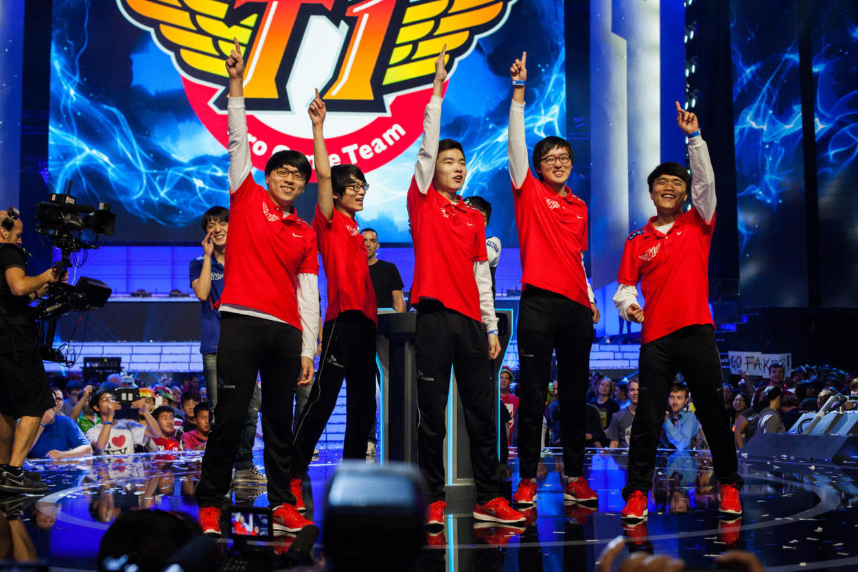 World Champion Mid Laners - Then and Now