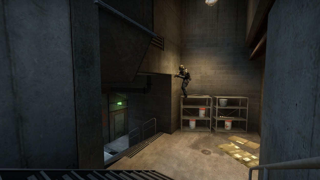 How to Hold Connector on Overpass