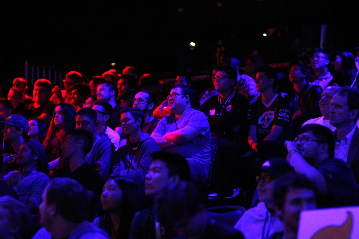 Scarra watches his old teams CLG and Dignitas play