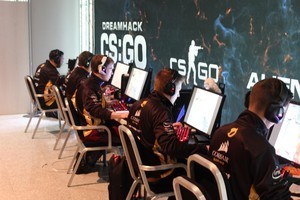 Dreamhack Tours 2016 86 pics