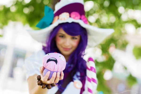 Weapons of Plush Destruction: Lulu Cupcake and Teemo Shroom Cosplay Tutorial