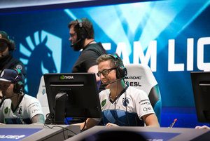 ESL One New York 86 pics