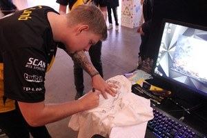 Dreamhack Winter 2016 22 pics