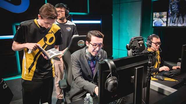 Interview with DIG Cop on Coaching, Performance and Playoff Preparation
