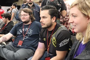 Genesis 6 - Lucky & HugS 28 pics