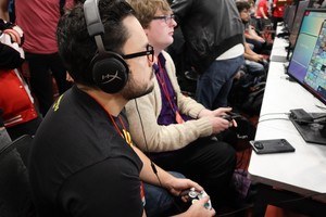 Genesis 6 - Lucky & HugS 28 pics