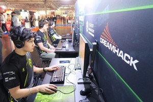 Dreamhack Leipzig - Rocket League 38 pics