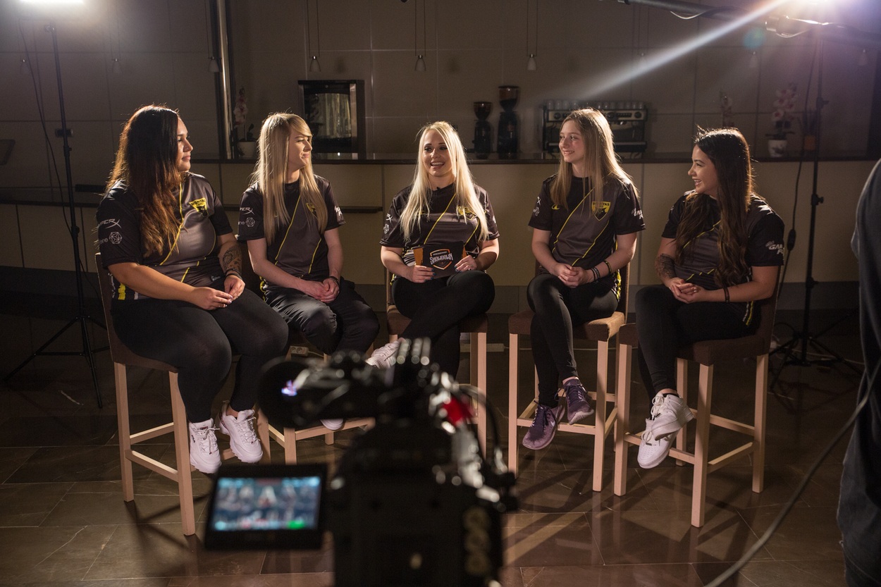 CS:GO Fe's interview for TEO about the impact of CS:GO on female esports