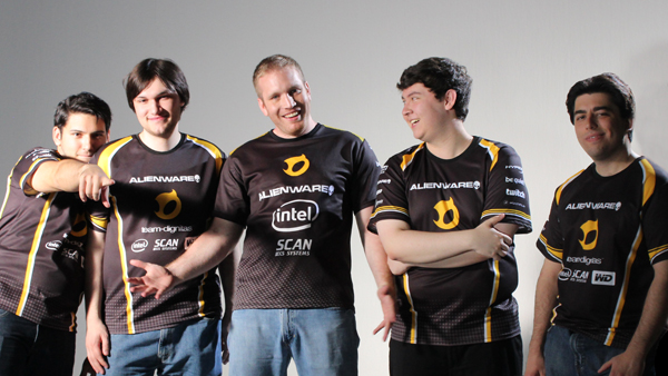 Lassiz and Co. with us for 1 year!